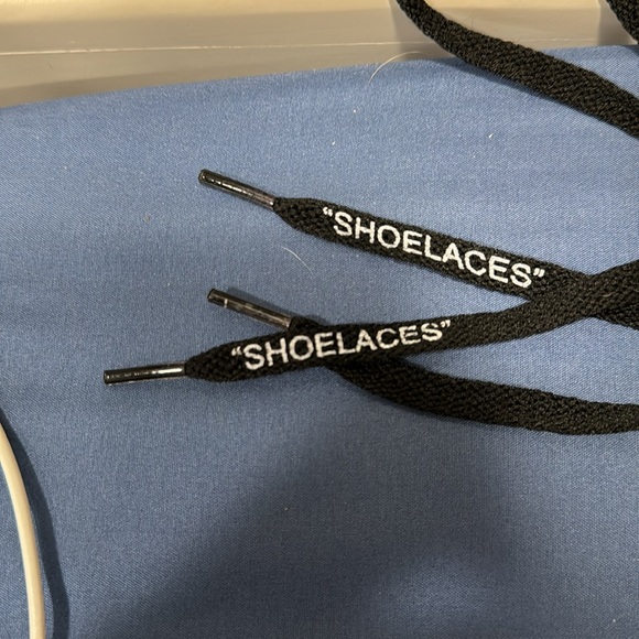 off white Jordan 5 - Picture 5 of 8